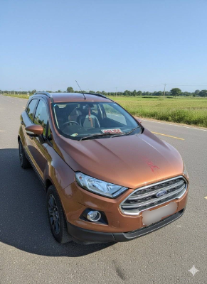 Ford Titanium S