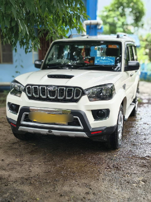 Mahindra Scorpio S5